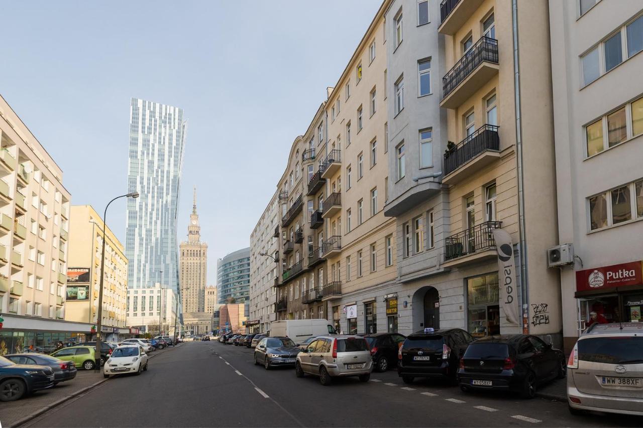 Butas Shortstaypoland Zlota Warsaw